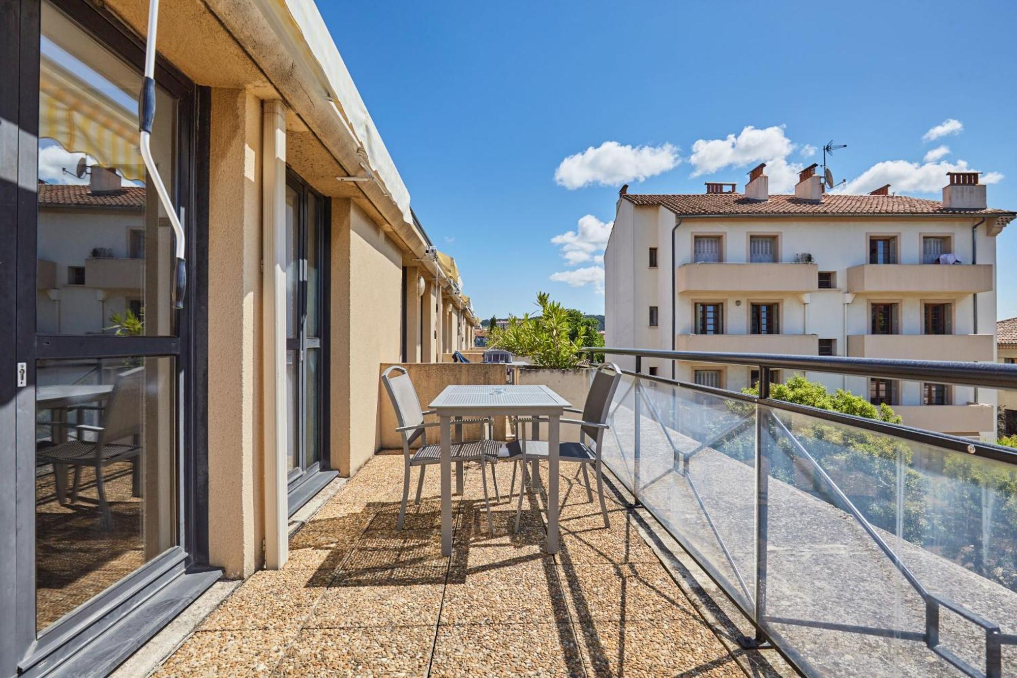 Appart Hotel Odalys City Aix En Provence Les Floridianes Екс ан Прованс Екстериор снимка