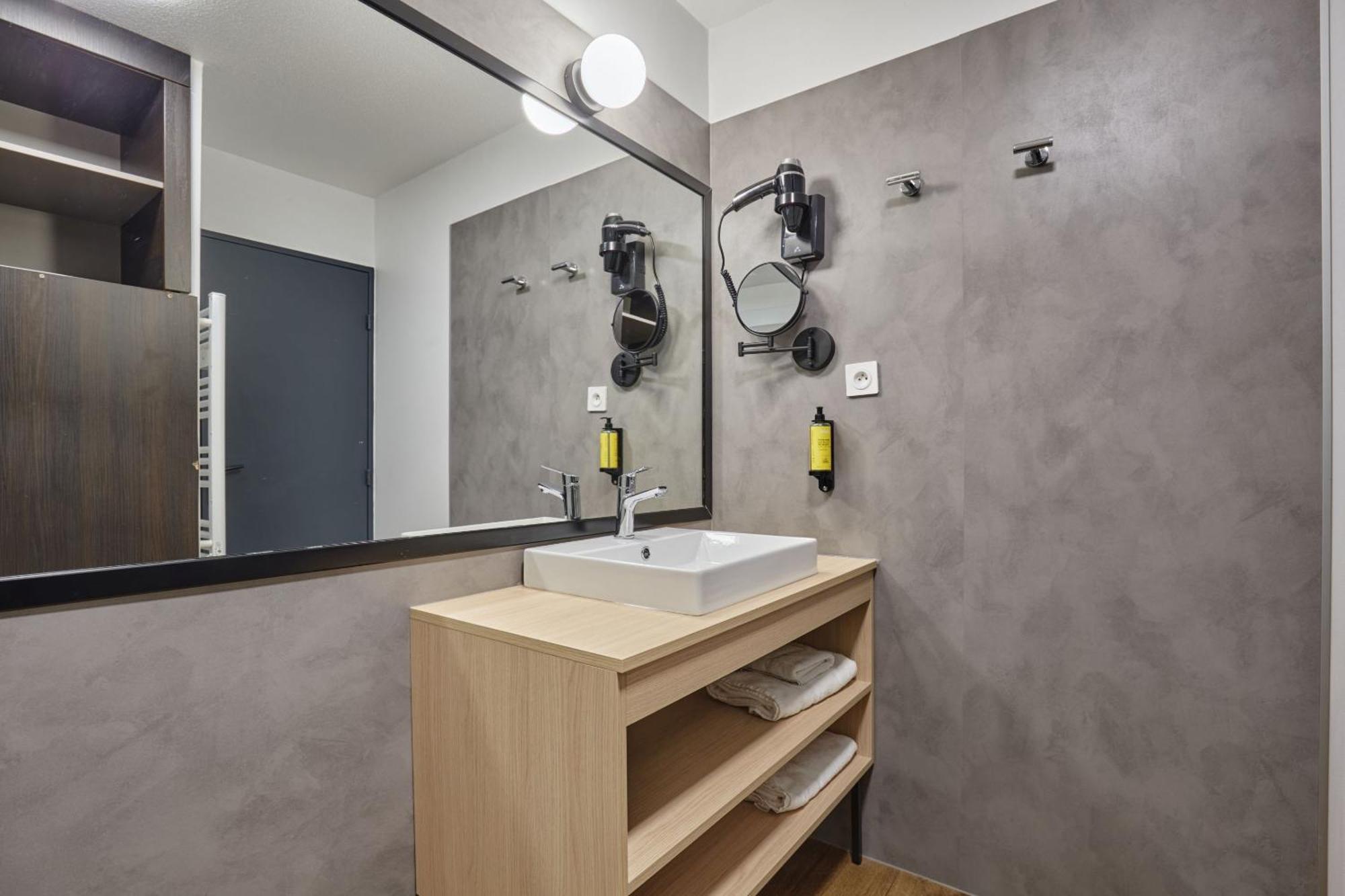 Appart Hotel Odalys City Aix En Provence Les Floridianes Екс ан Прованс Екстериор снимка